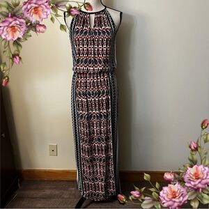 Clearance!!! London times sleeveless maxi dress